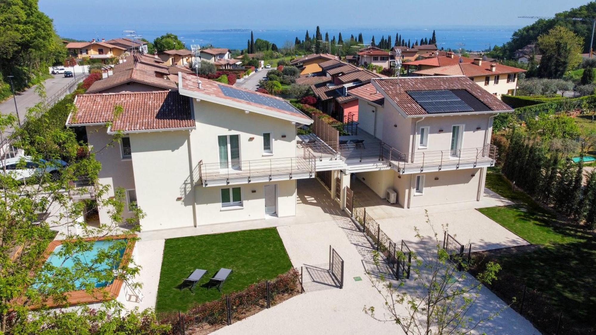 Luxury Villas Gardenia With Private Pool Padenghe sul Garda Eksteriør bilde