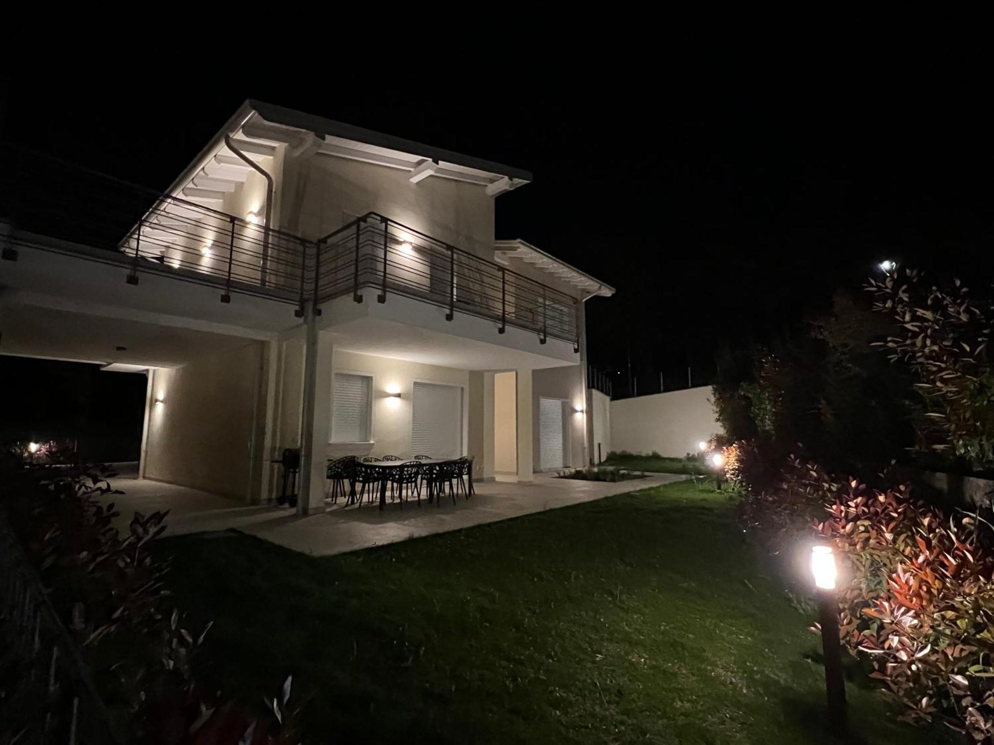 Luxury Villas Gardenia With Private Pool Padenghe sul Garda Eksteriør bilde
