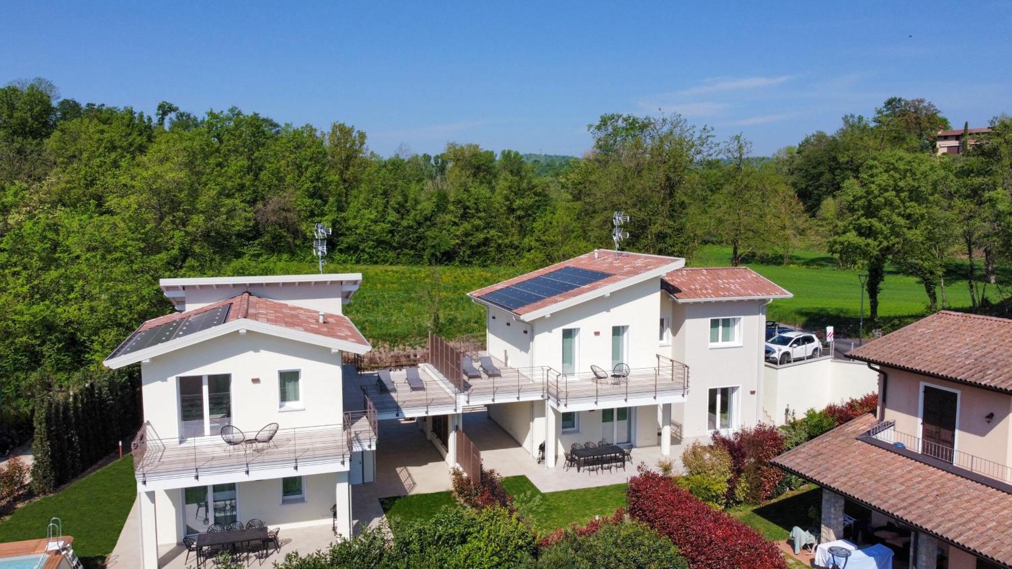 Luxury Villas Gardenia With Private Pool Padenghe sul Garda Eksteriør bilde